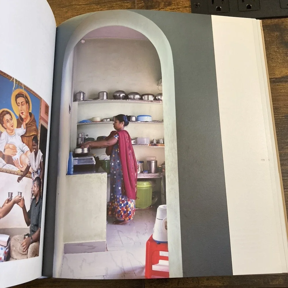 Chasing the Sun Tata Solar‎ Power in India Oversized Coffee Table Book Nice Rare